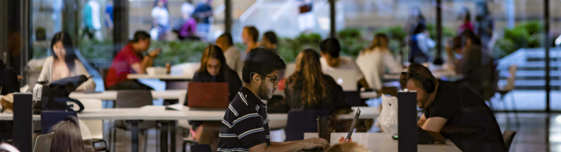 Students studying on Main Campus.